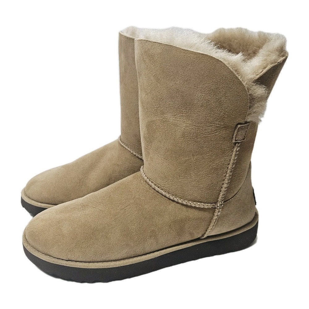 UGG Women's Classic Cuff Short Boot Size 8.5 - 0063 Beige Fauz Fur